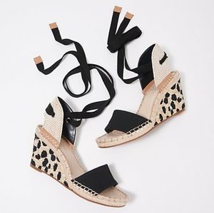 Vince Camuto Levernta Wedge Sandal